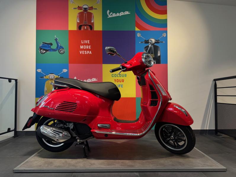 VESPA GTS SUPER SPORT 125