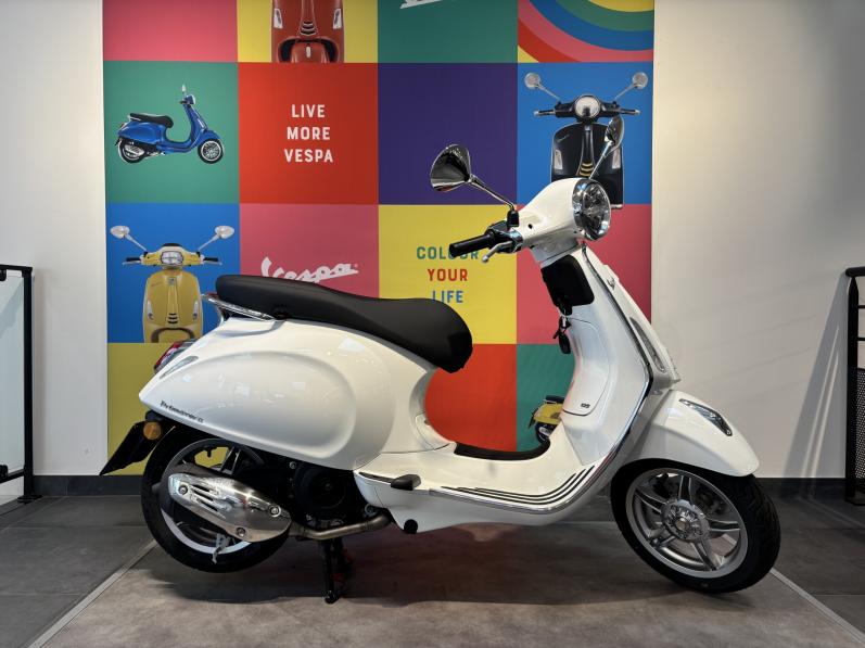 VESPA PRIMAVERA 125