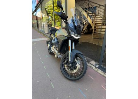 MOTO GUZZI STELVIO