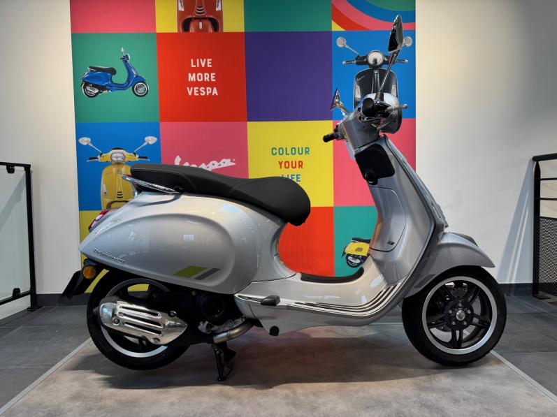 VESPA PRIMAVERA 50